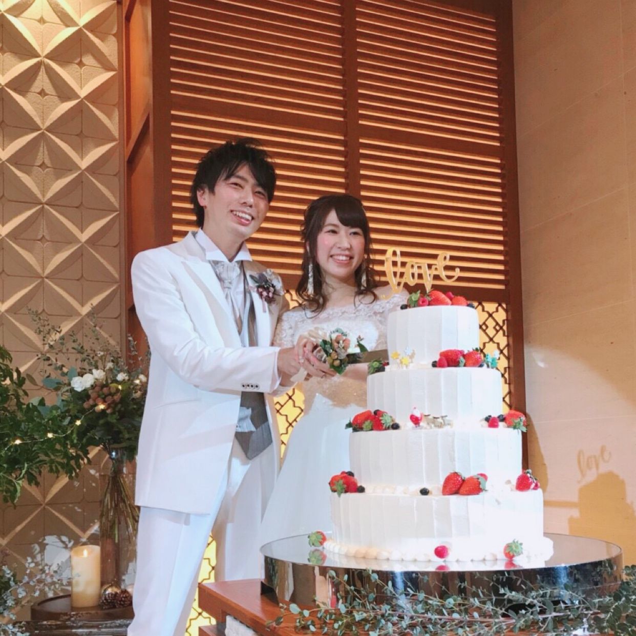 披露宴パーティのカバー写真