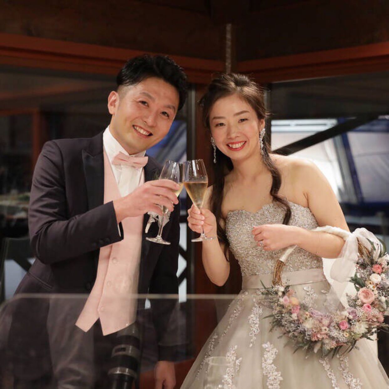 披露宴パーティのカバー写真