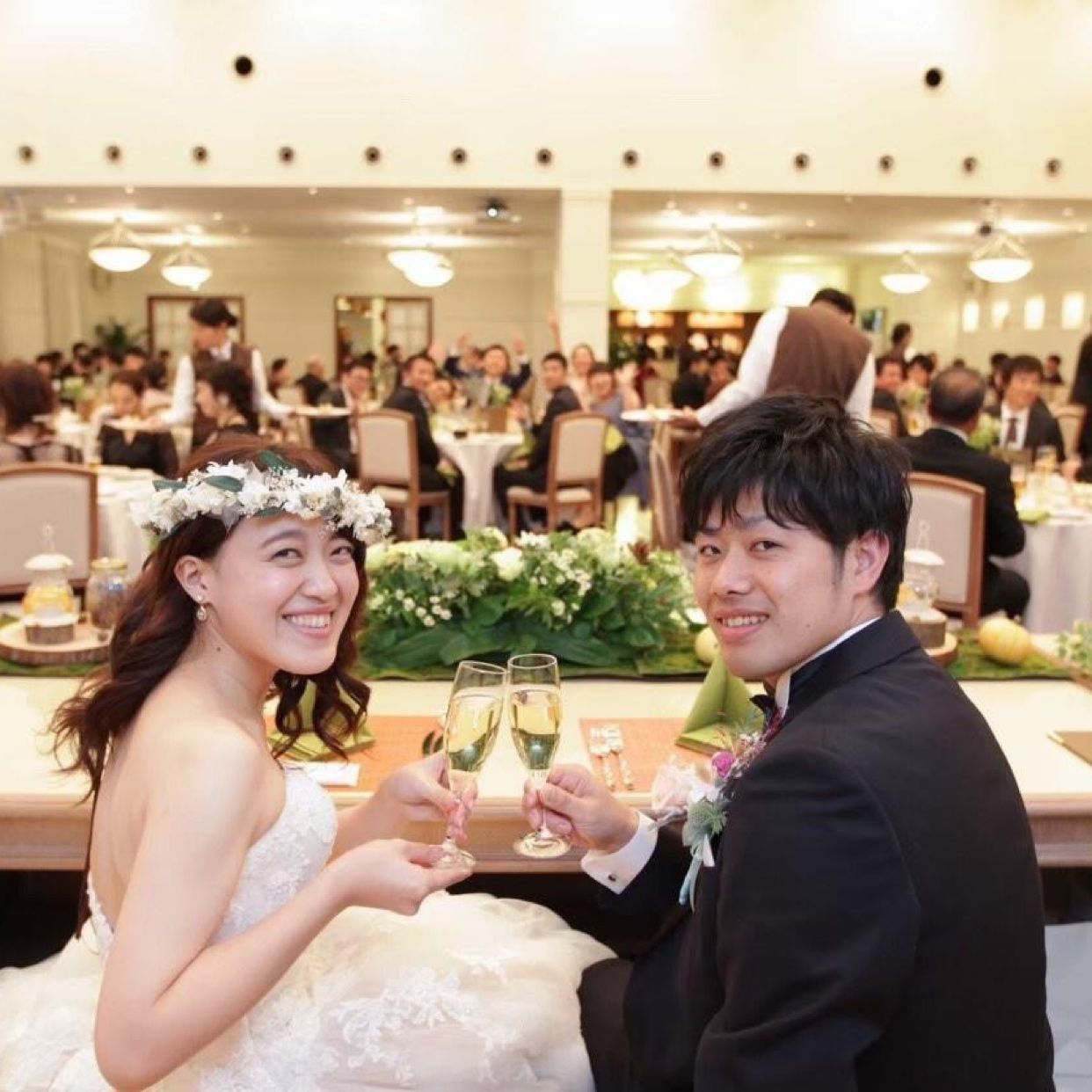 披露宴パーティのカバー写真