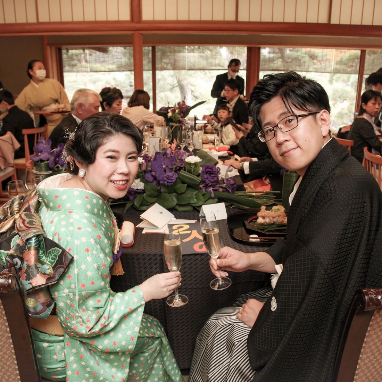 披露宴パーティのカバー写真