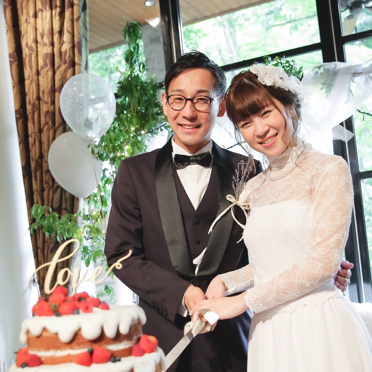 披露宴パーティのカバー写真