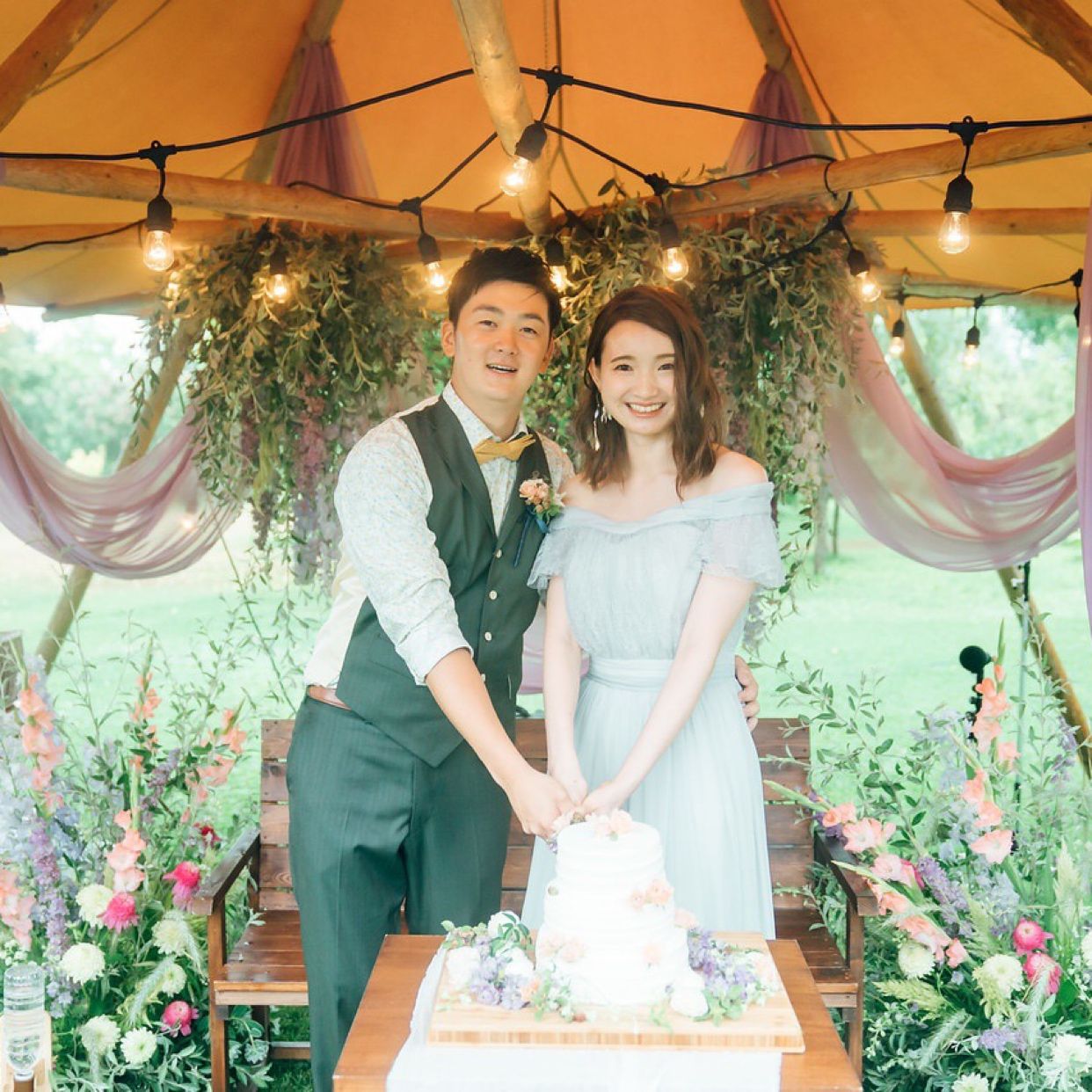 披露宴パーティのカバー写真