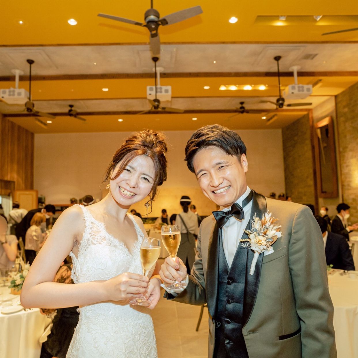 披露宴パーティのカバー写真