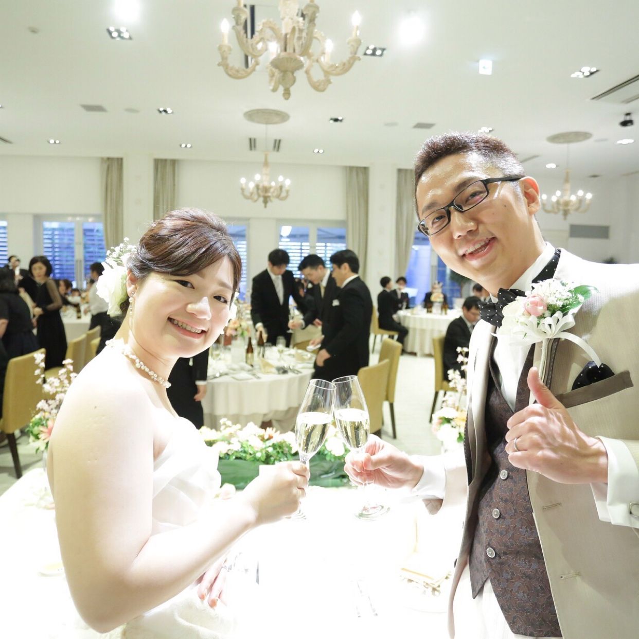 披露宴パーティのカバー写真