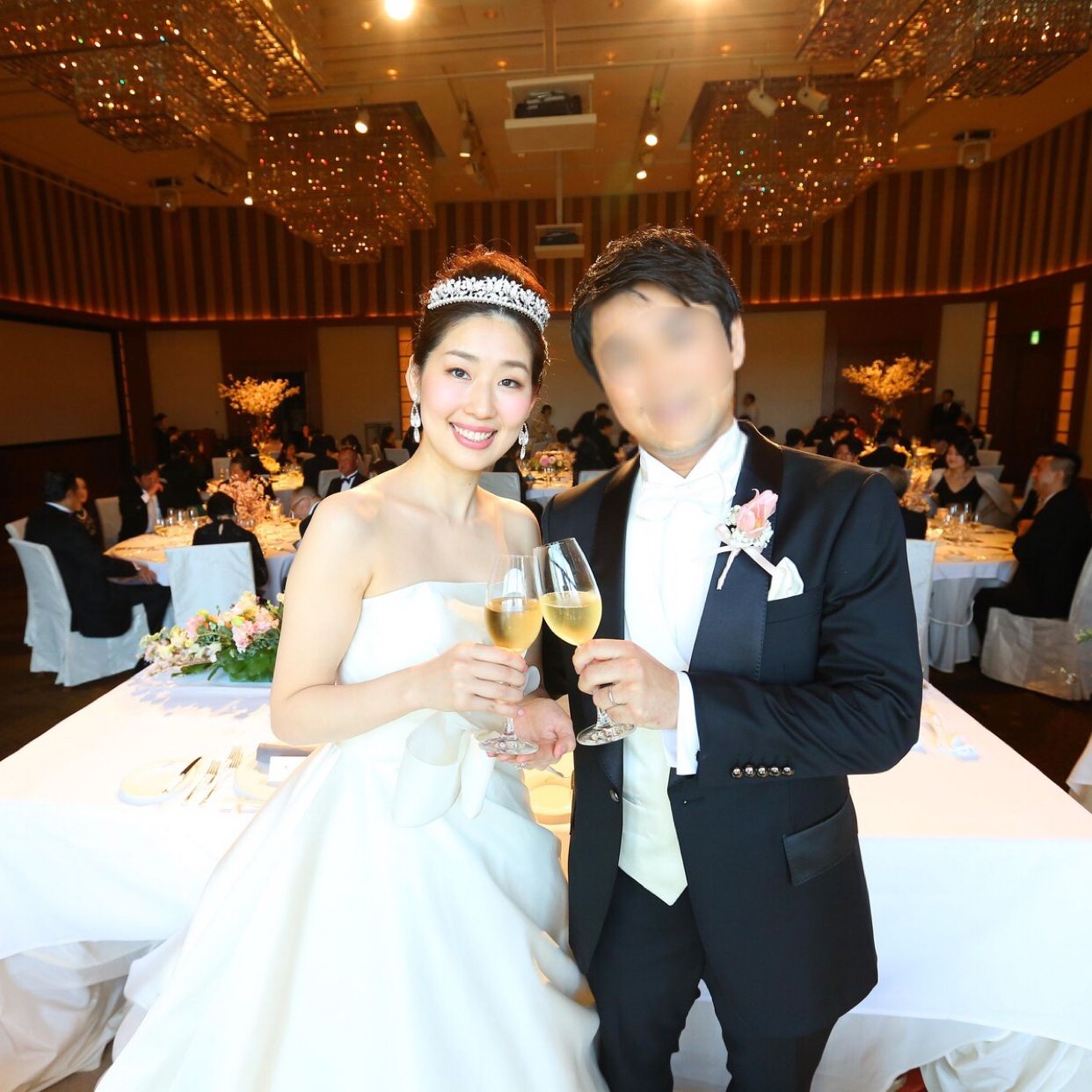 披露宴パーティのカバー写真