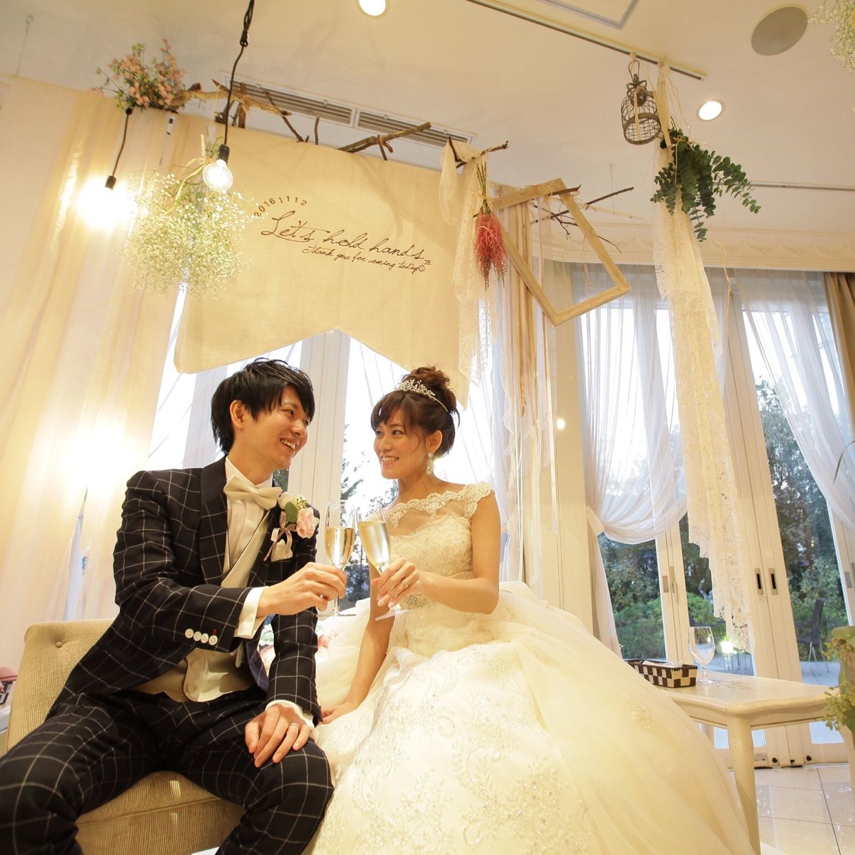 披露宴パーティのカバー写真