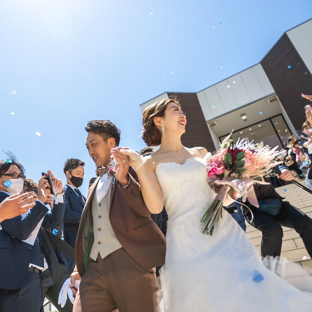 披露宴パーティのカバー写真