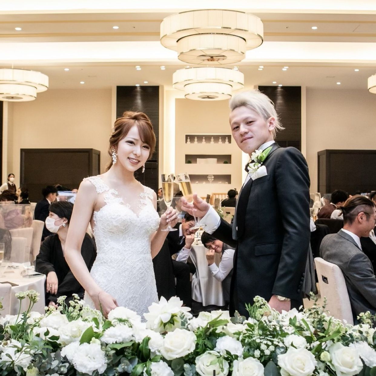 披露宴パーティのカバー写真