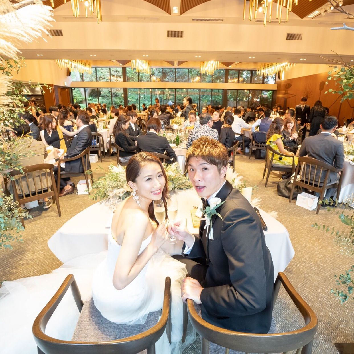 披露宴パーティのカバー写真