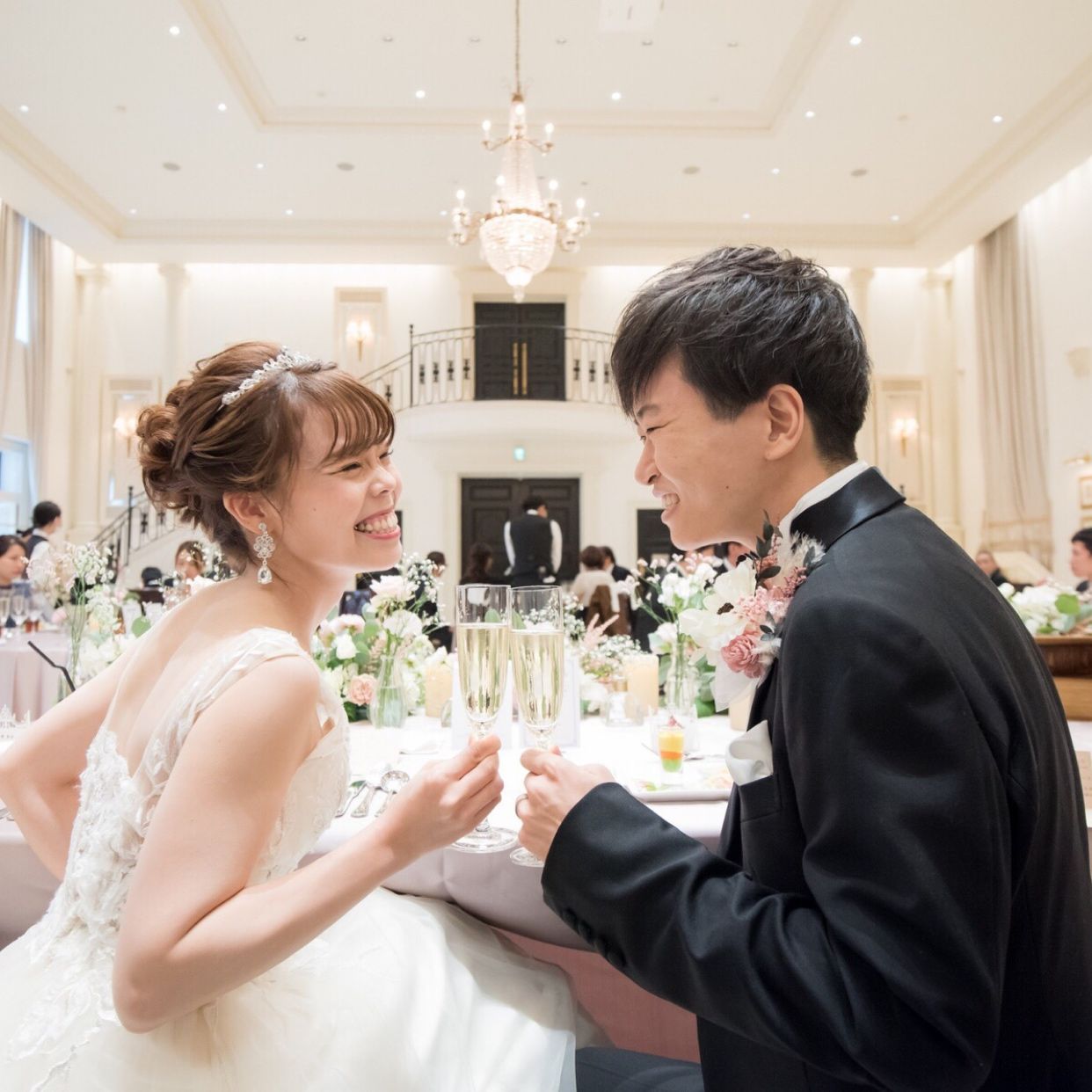 披露宴パーティのカバー写真