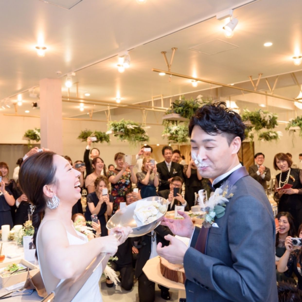 披露宴パーティのカバー写真