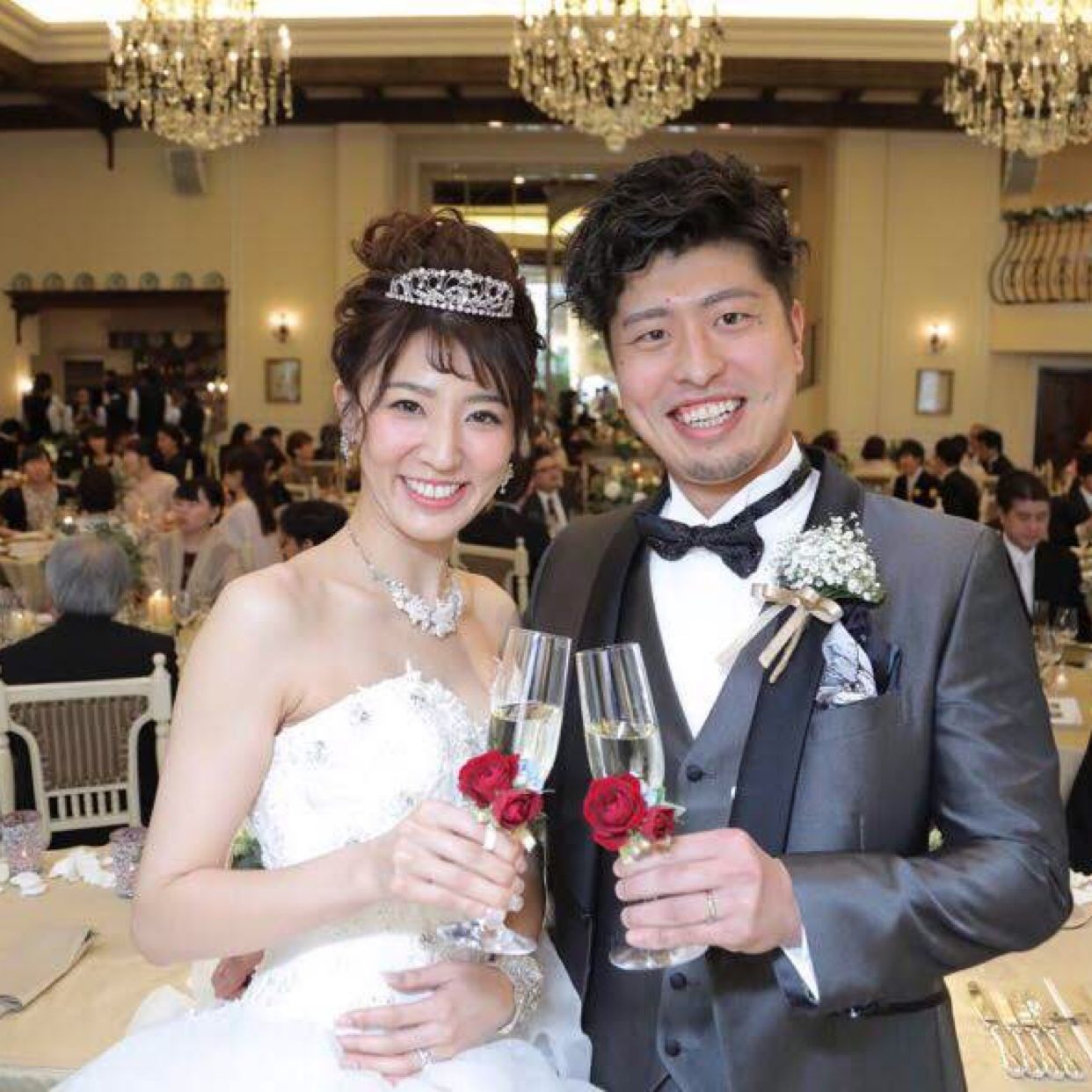 披露宴パーティのカバー写真