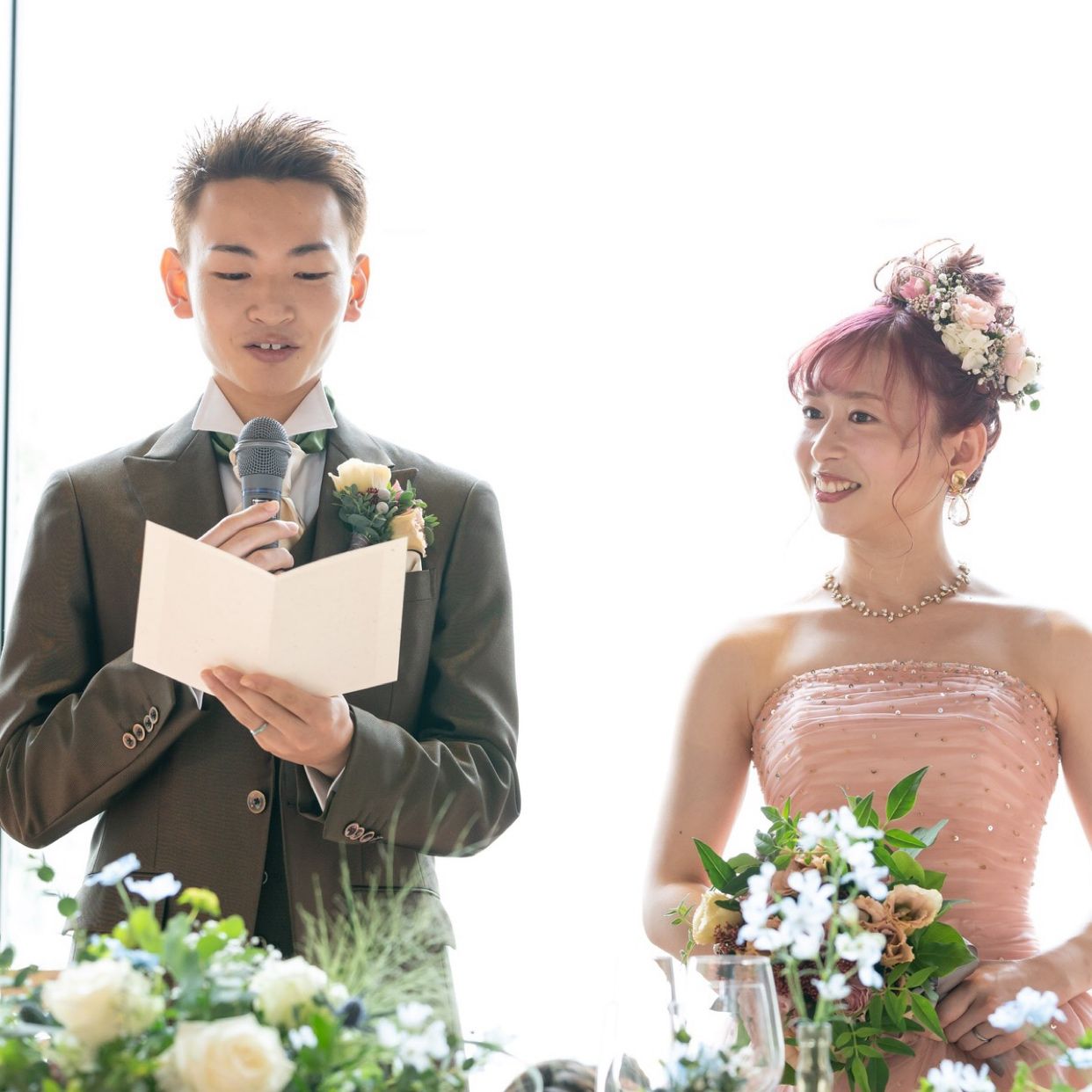 披露宴パーティのカバー写真