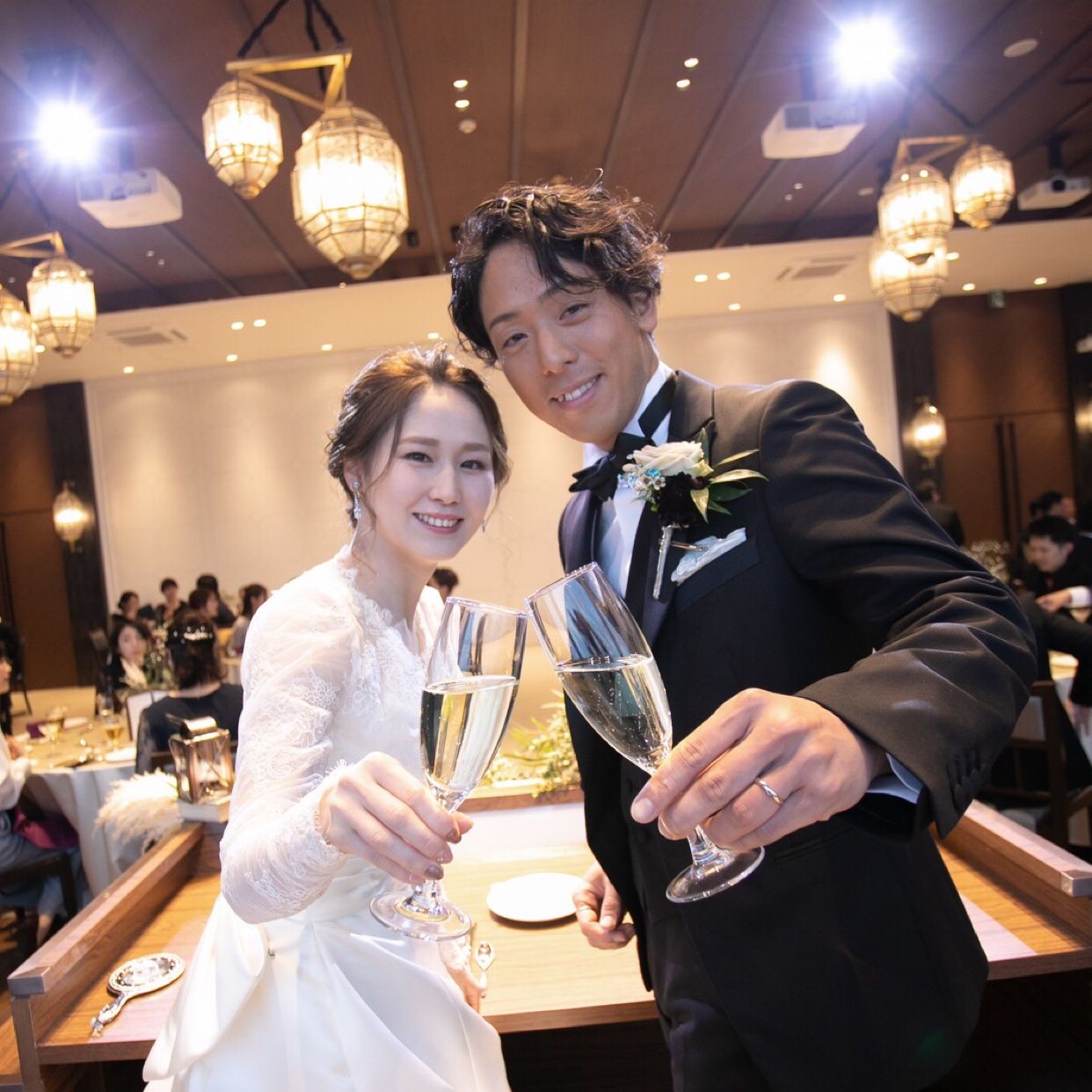 披露宴パーティのカバー写真