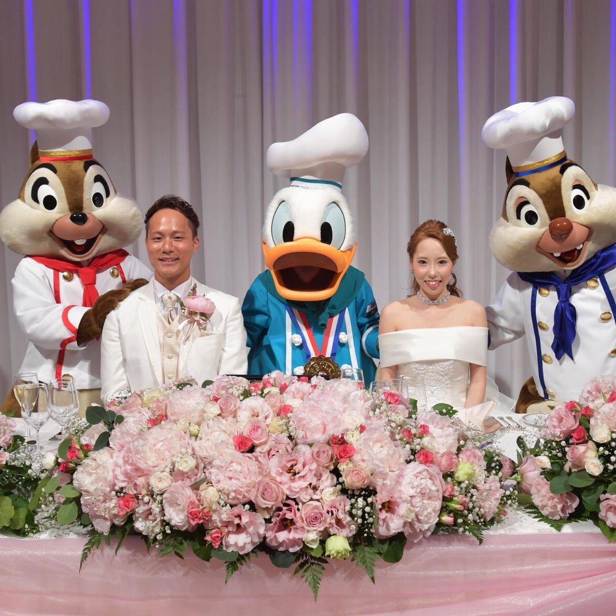 披露宴パーティのカバー写真