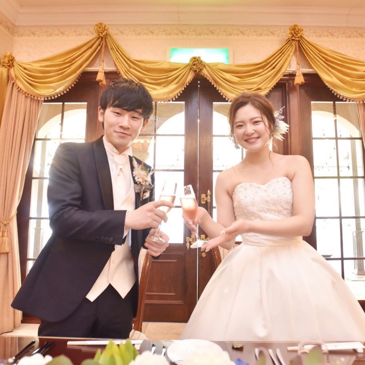 披露宴パーティのカバー写真