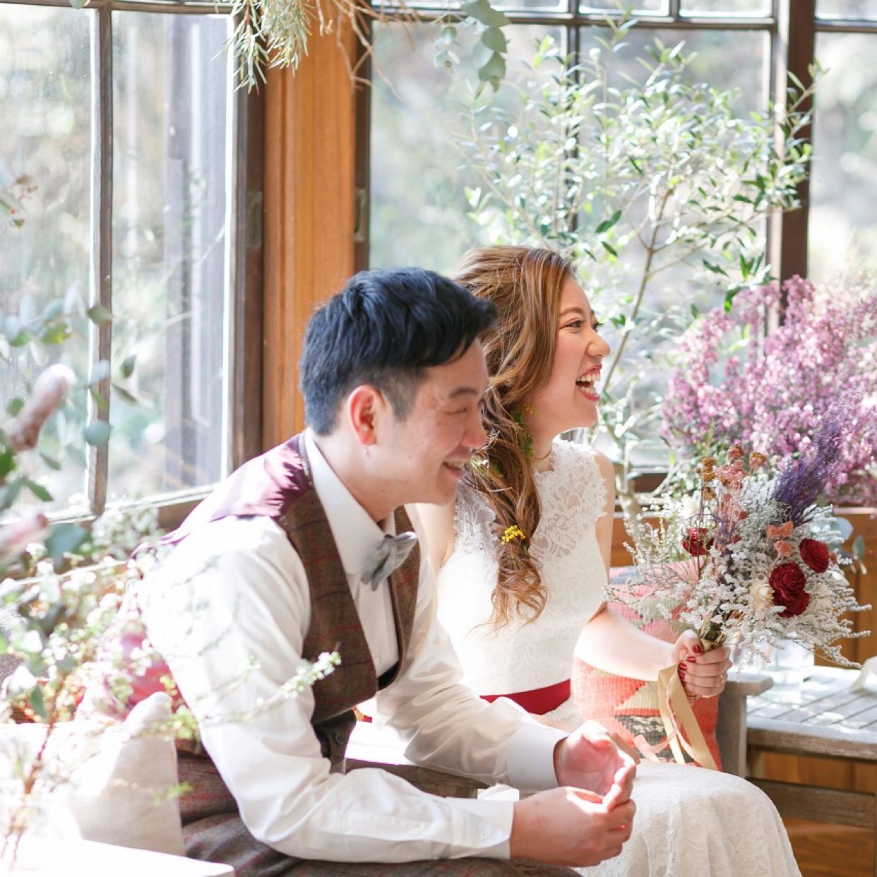 披露宴パーティのカバー写真