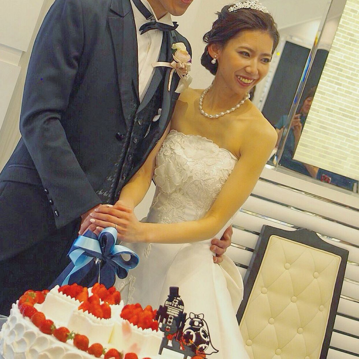 披露宴パーティのカバー写真