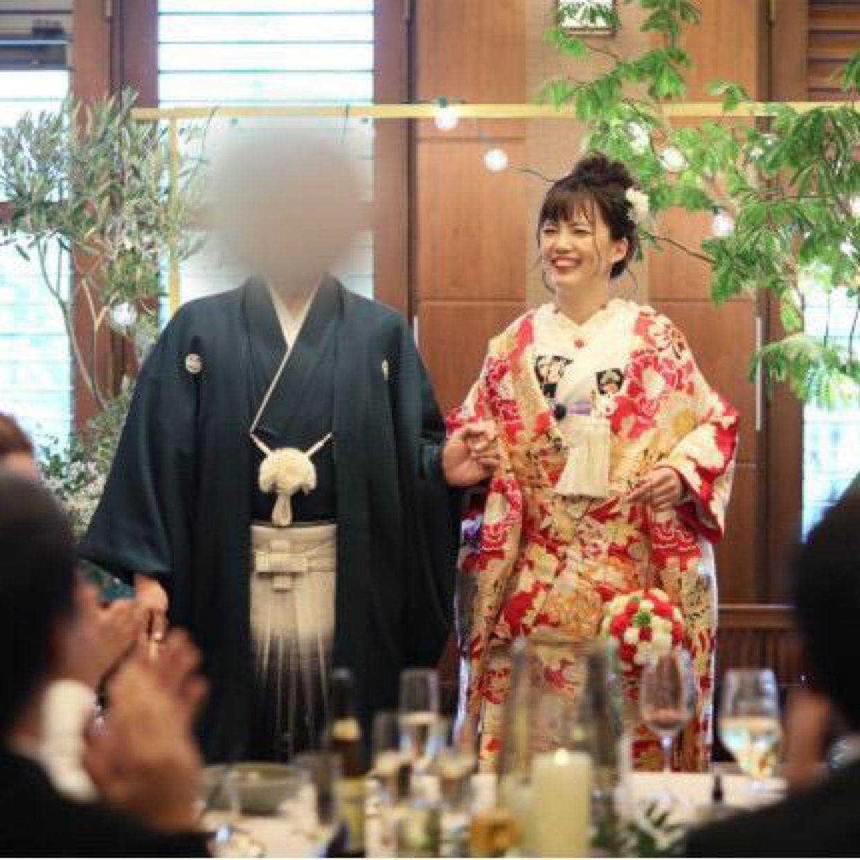 披露宴パーティのカバー写真