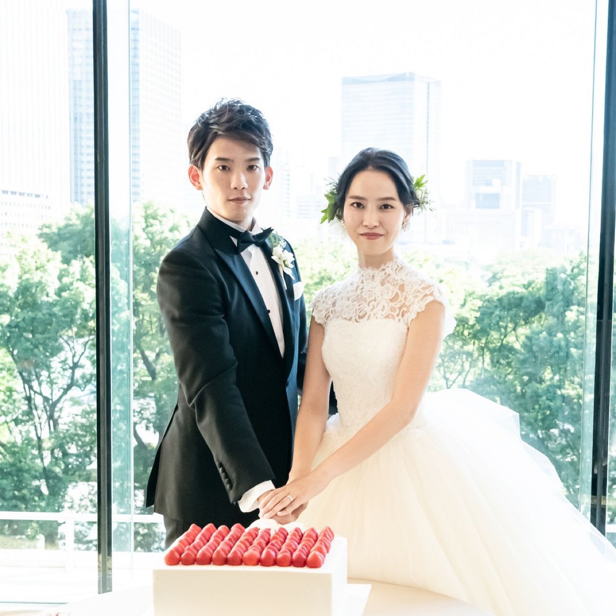 披露宴パーティのカバー写真