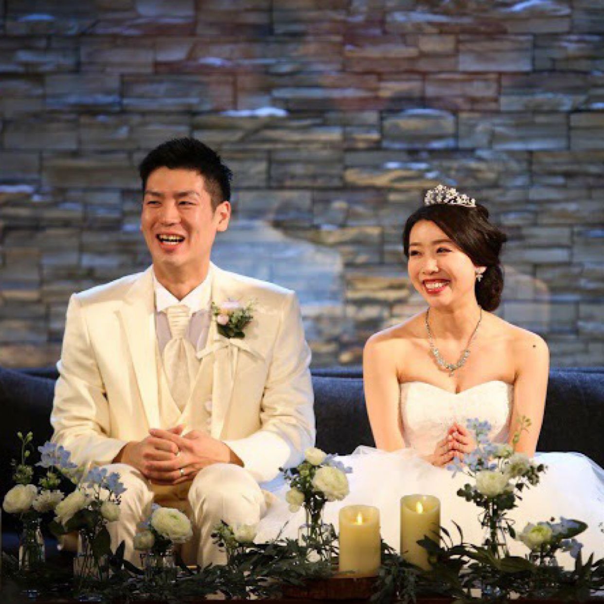 披露宴パーティのカバー写真