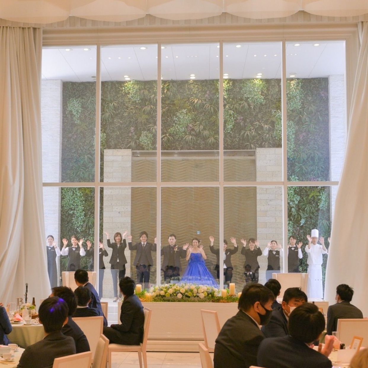披露宴パーティのカバー写真
