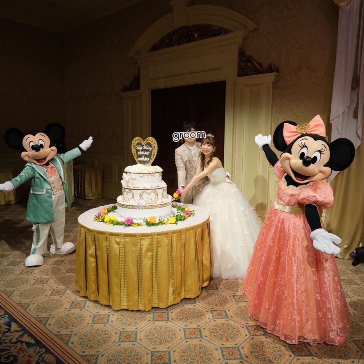 披露宴パーティのカバー写真