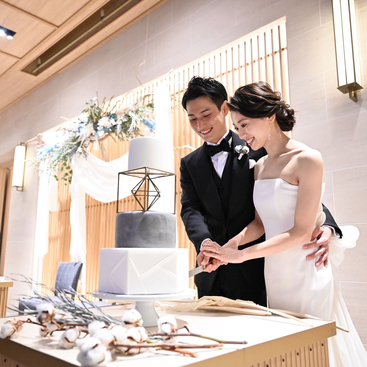 披露宴パーティのカバー写真