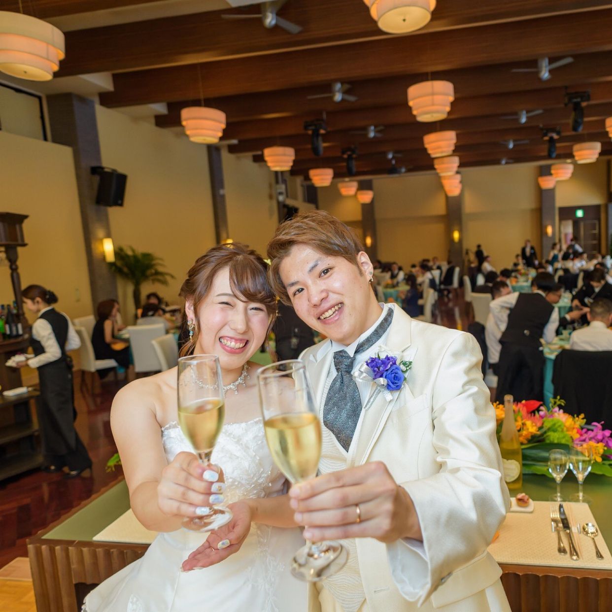 披露宴パーティのカバー写真