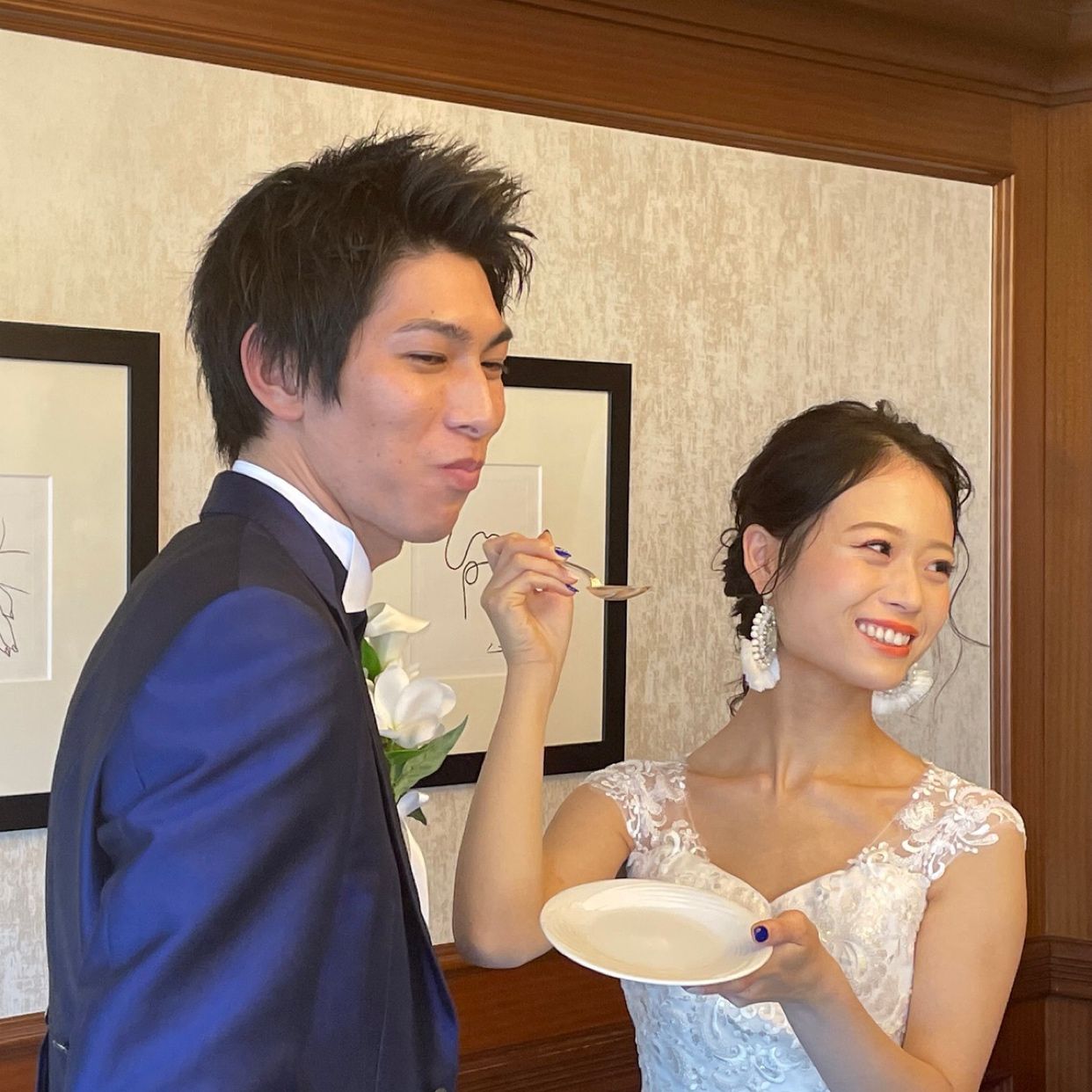 披露宴パーティのカバー写真