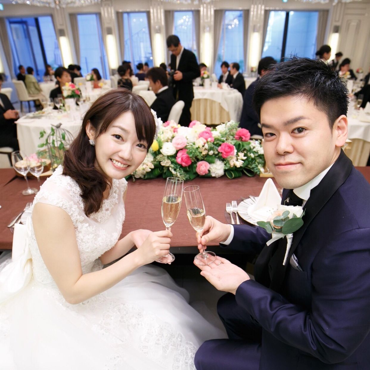 披露宴パーティのカバー写真