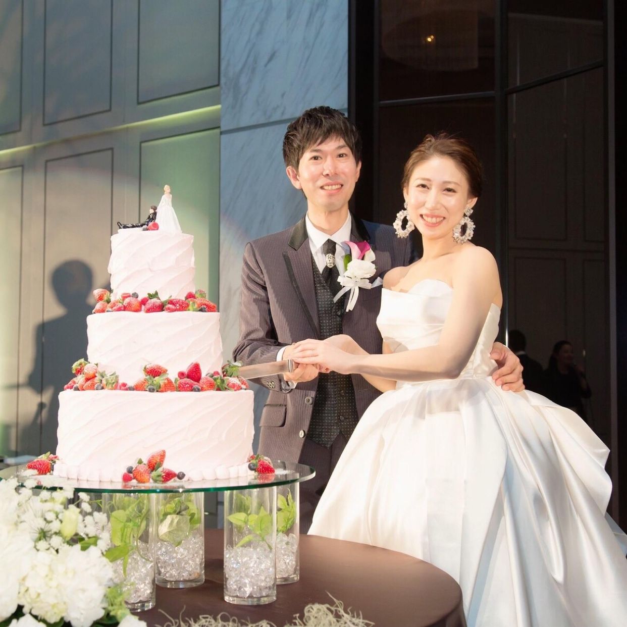 披露宴パーティのカバー写真