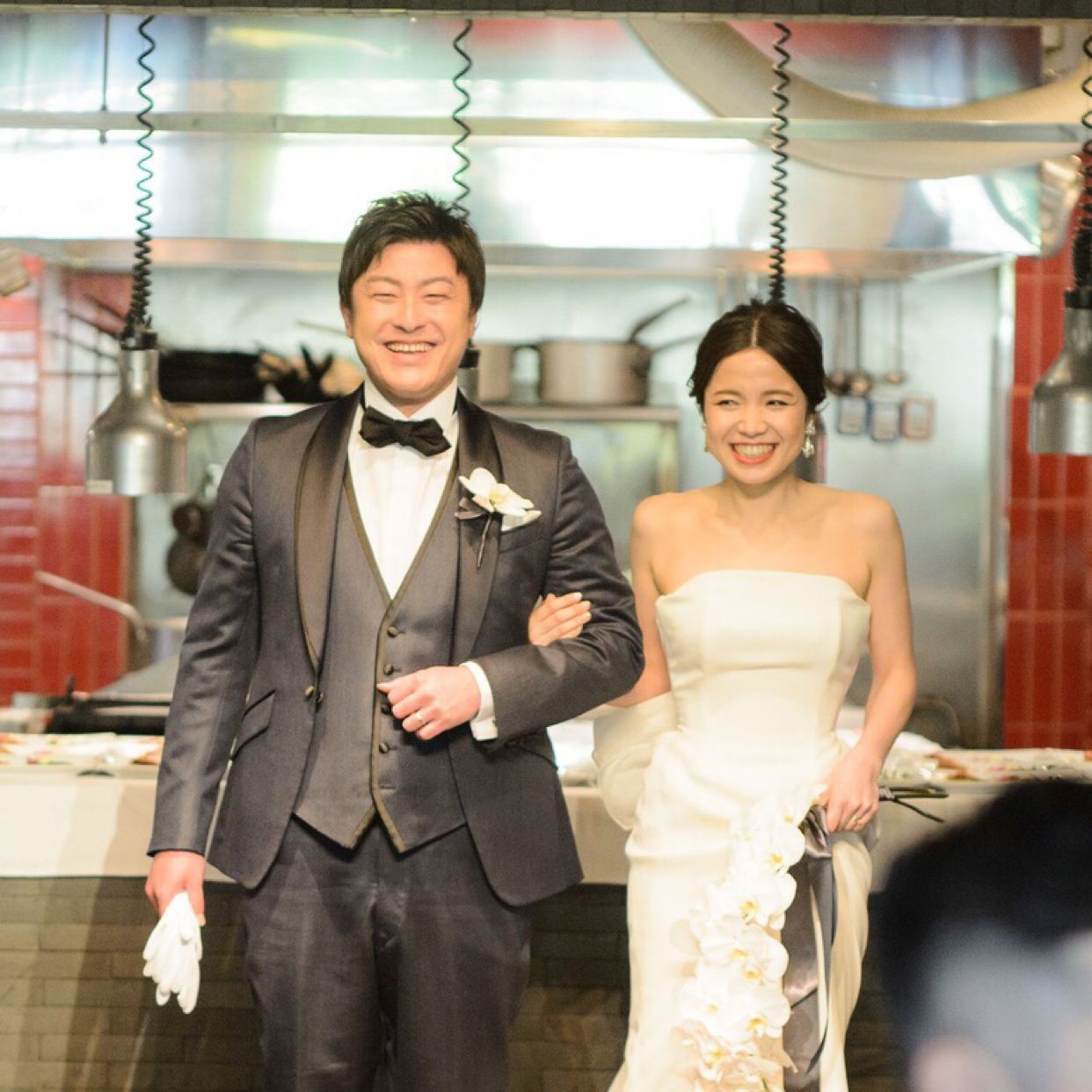 披露宴パーティのカバー写真