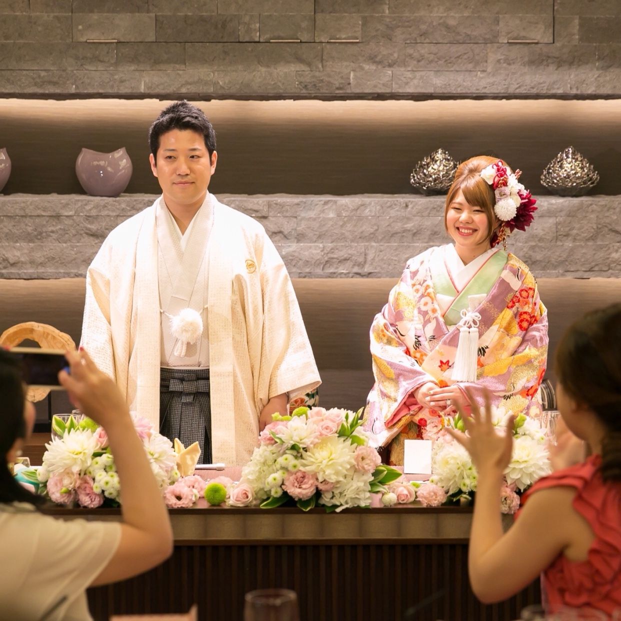 披露宴パーティのカバー写真