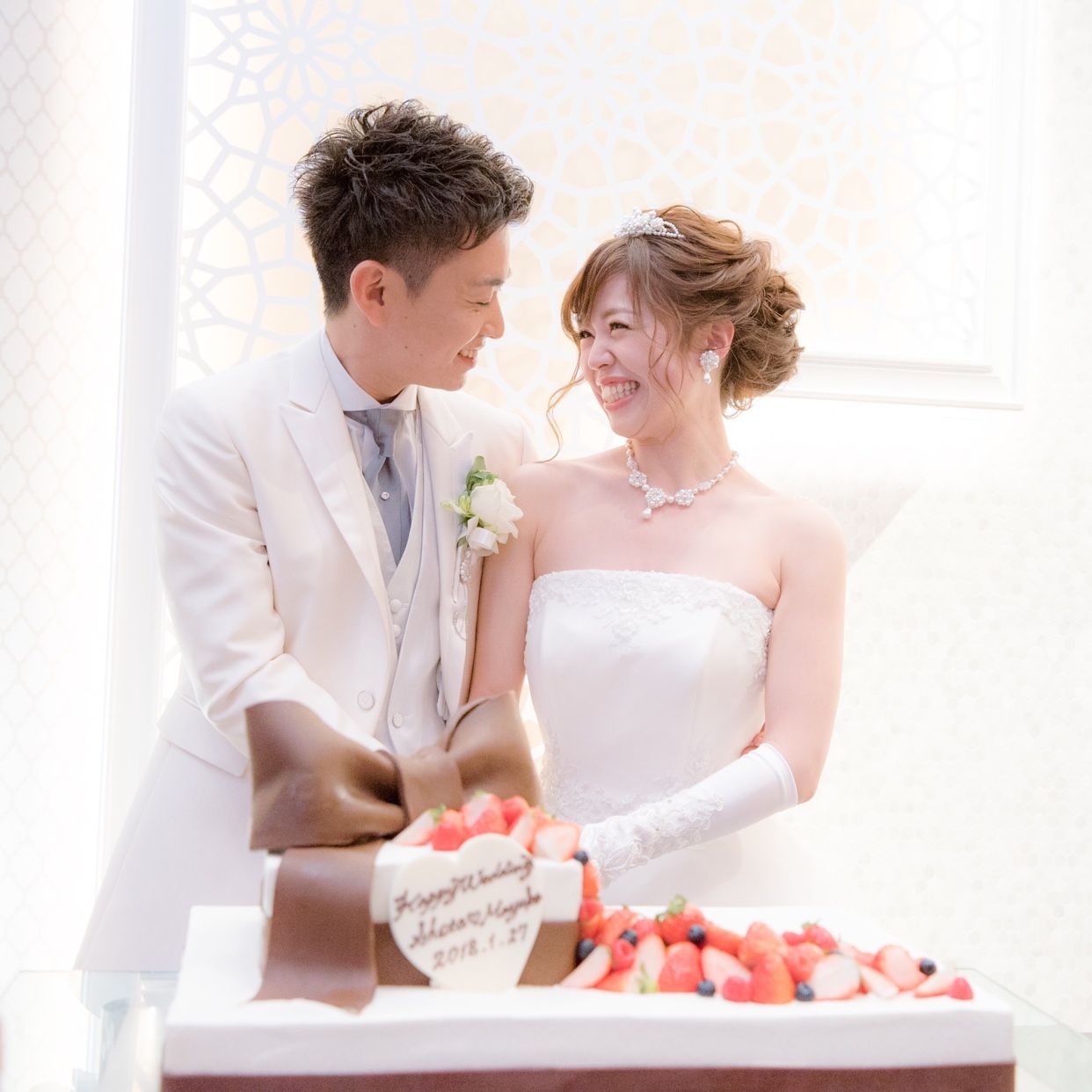 披露宴パーティのカバー写真