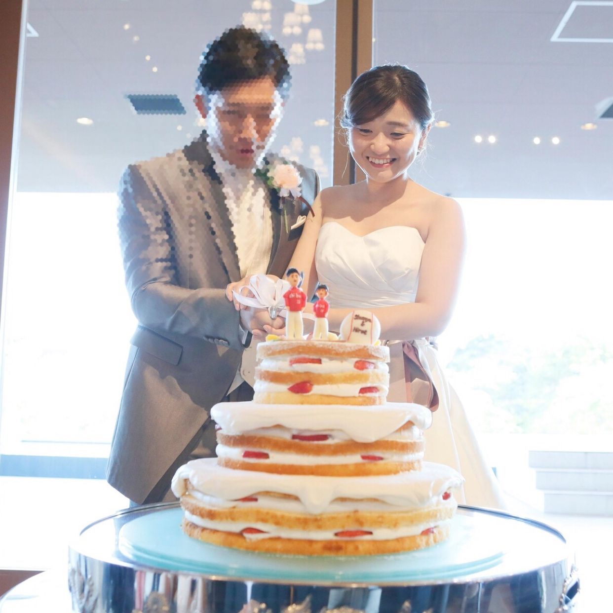 披露宴パーティのカバー写真