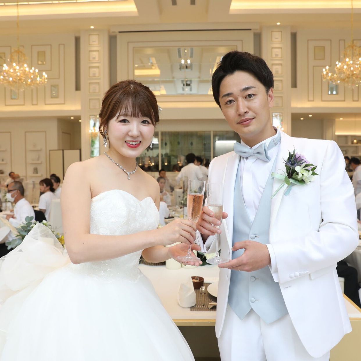 披露宴パーティのカバー写真