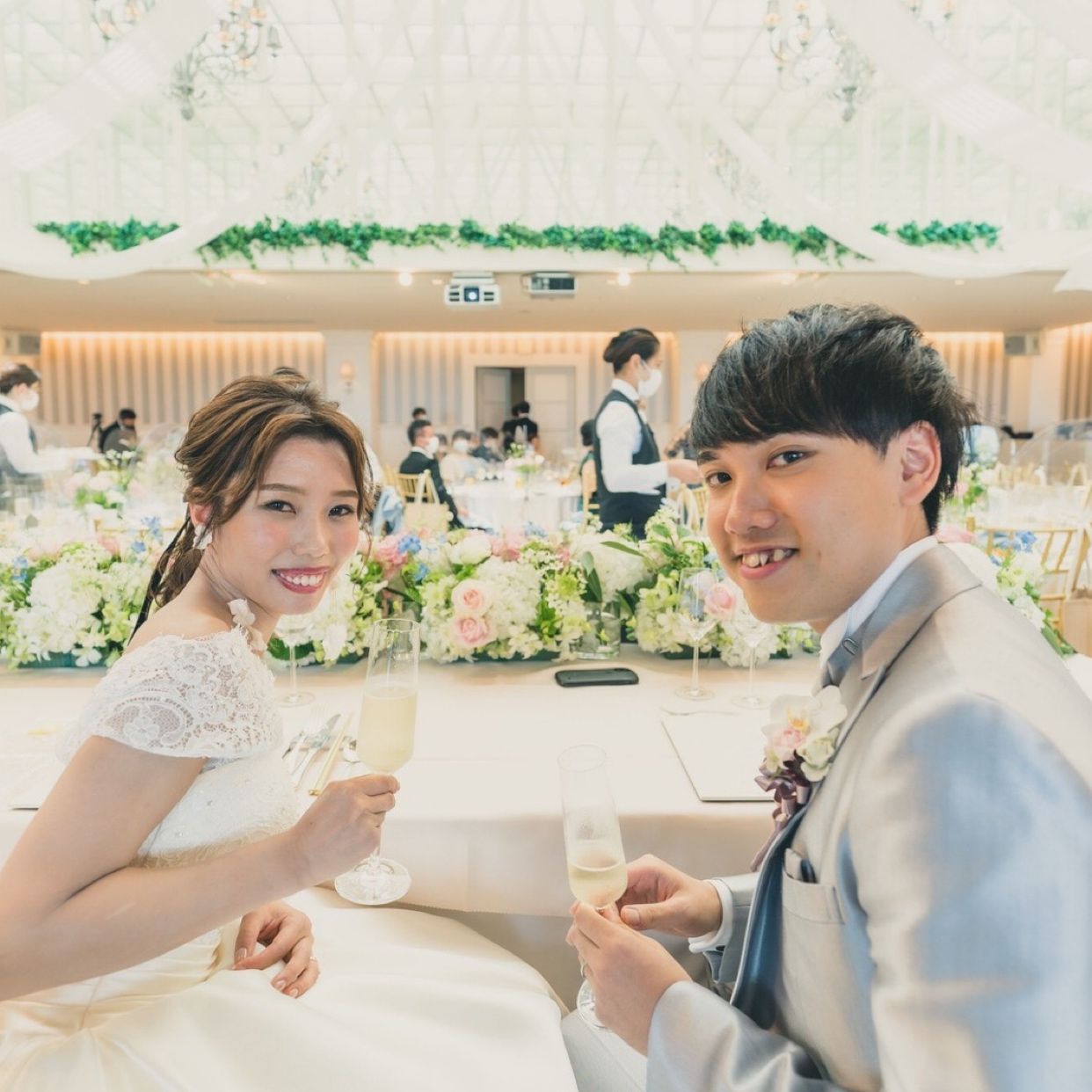 披露宴パーティのカバー写真