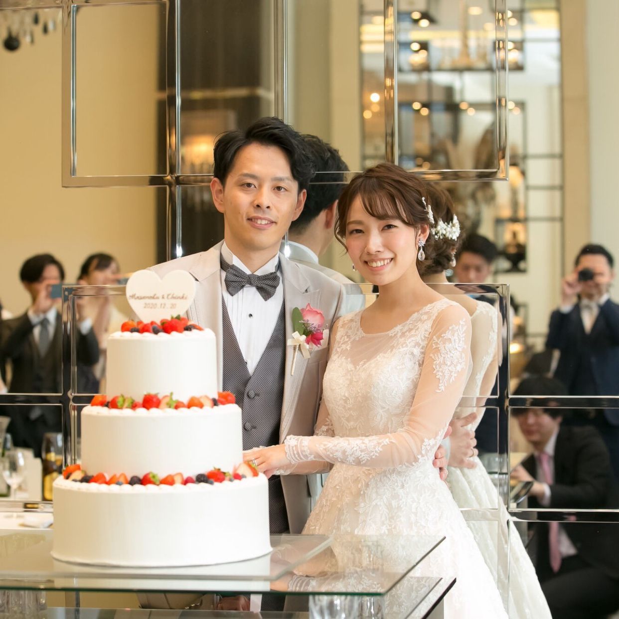 披露宴パーティのカバー写真