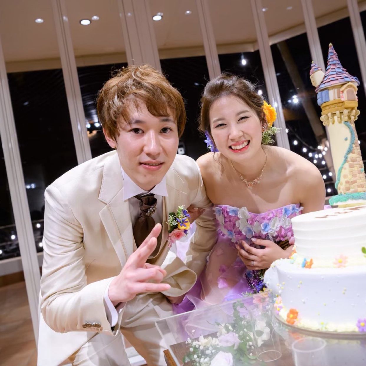 披露宴パーティのカバー写真