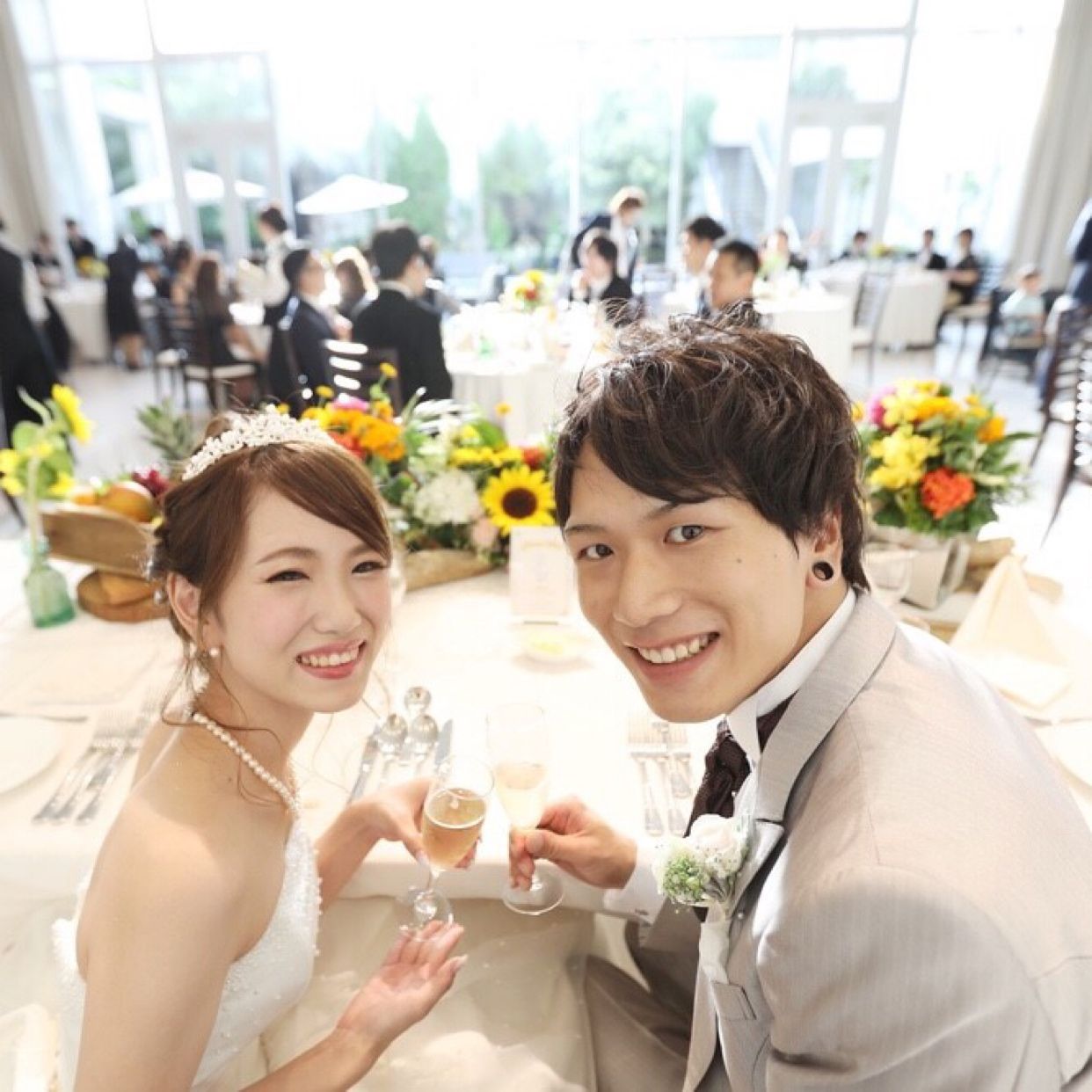 披露宴パーティのカバー写真