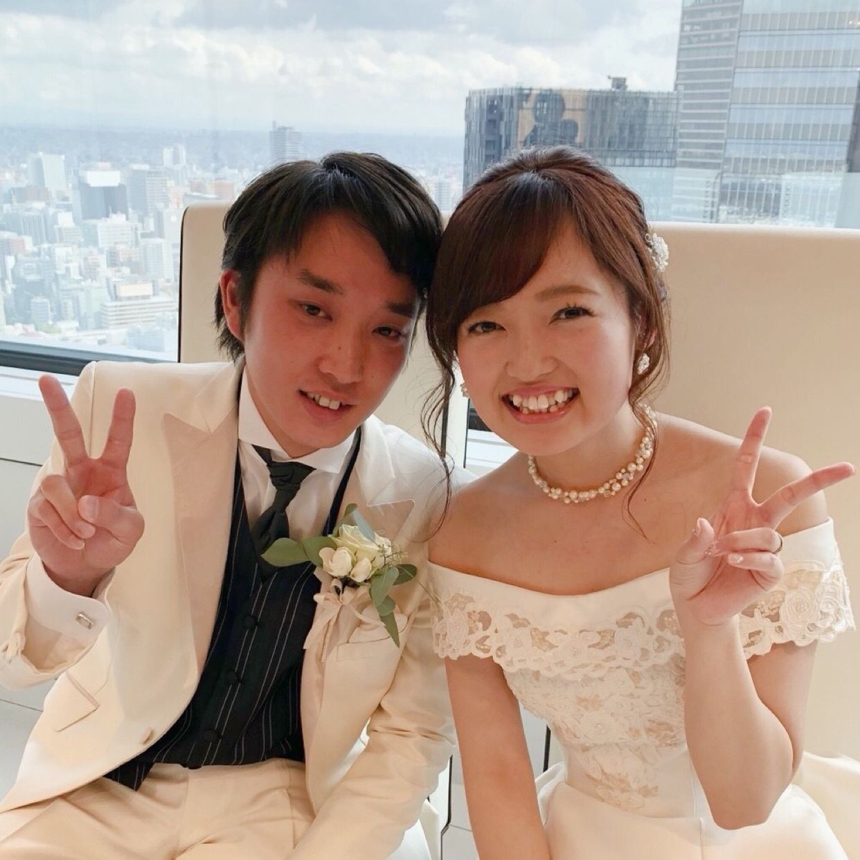 披露宴パーティのカバー写真