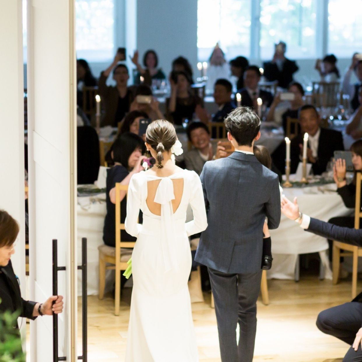 披露宴パーティのカバー写真