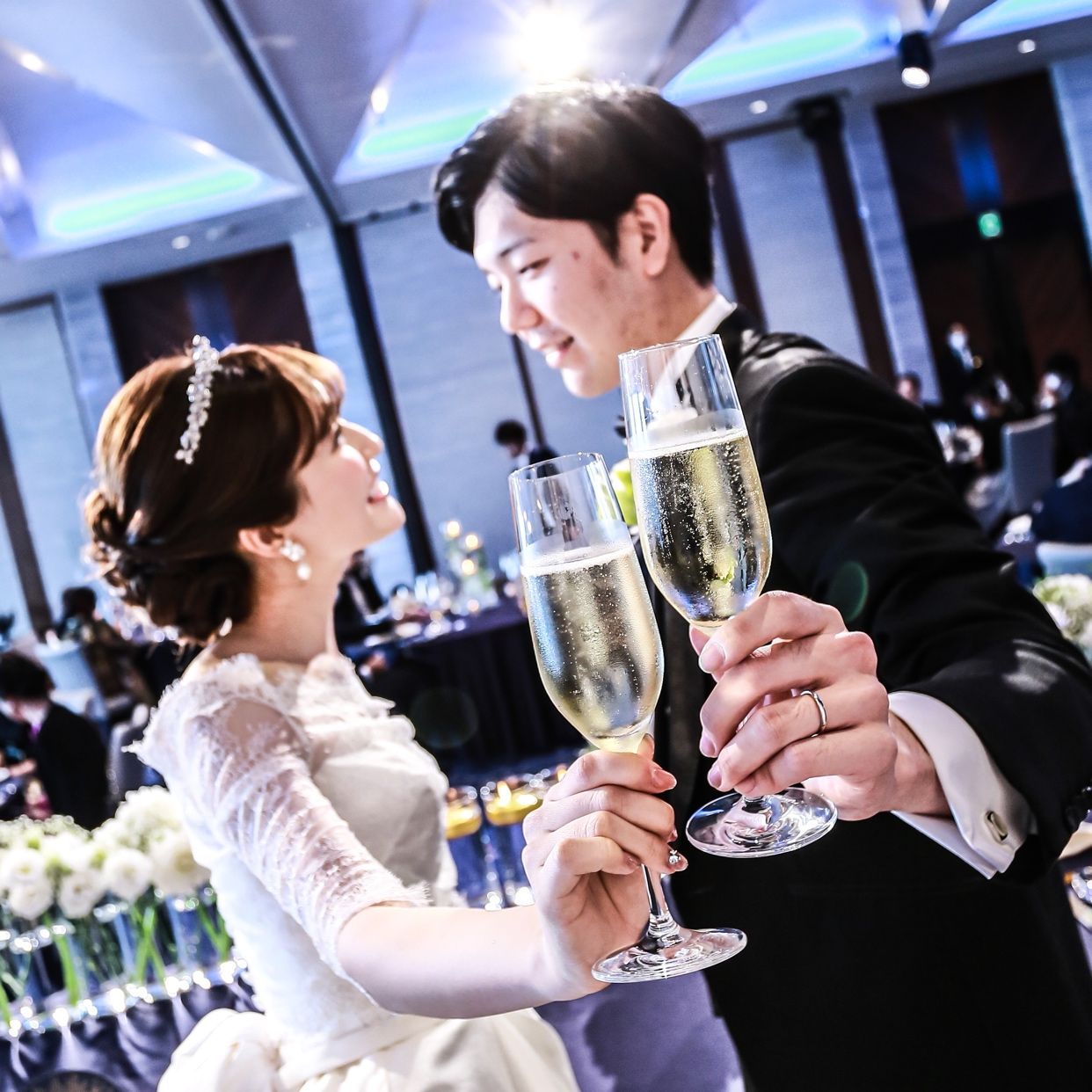 披露宴パーティのカバー写真