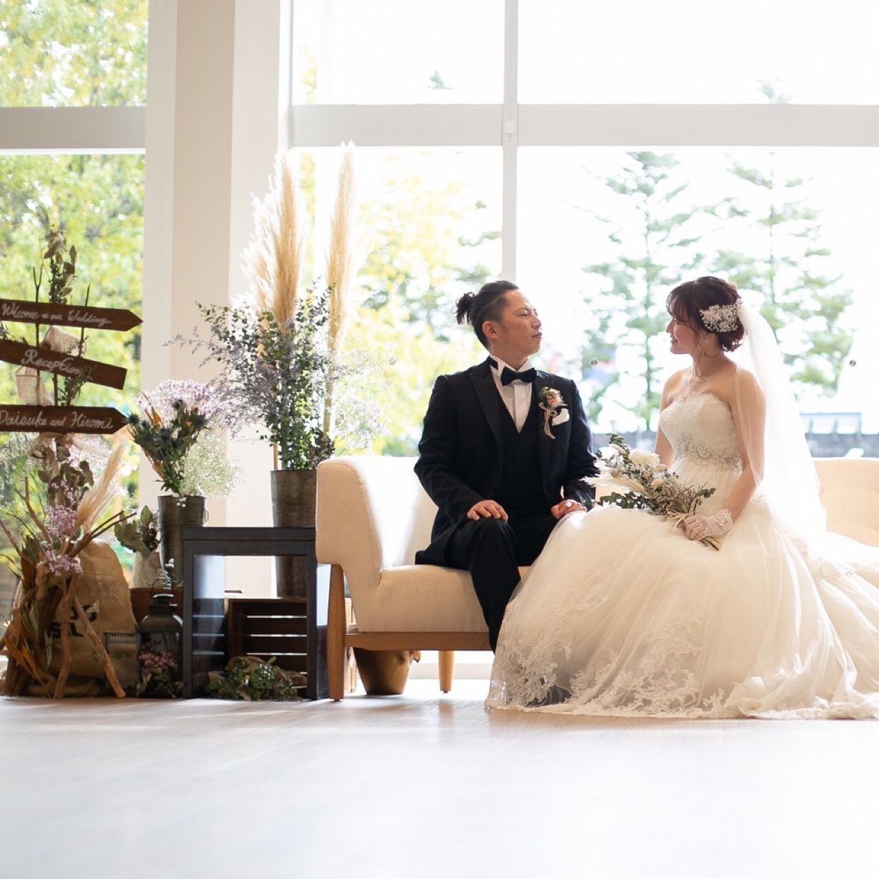 披露宴パーティのカバー写真