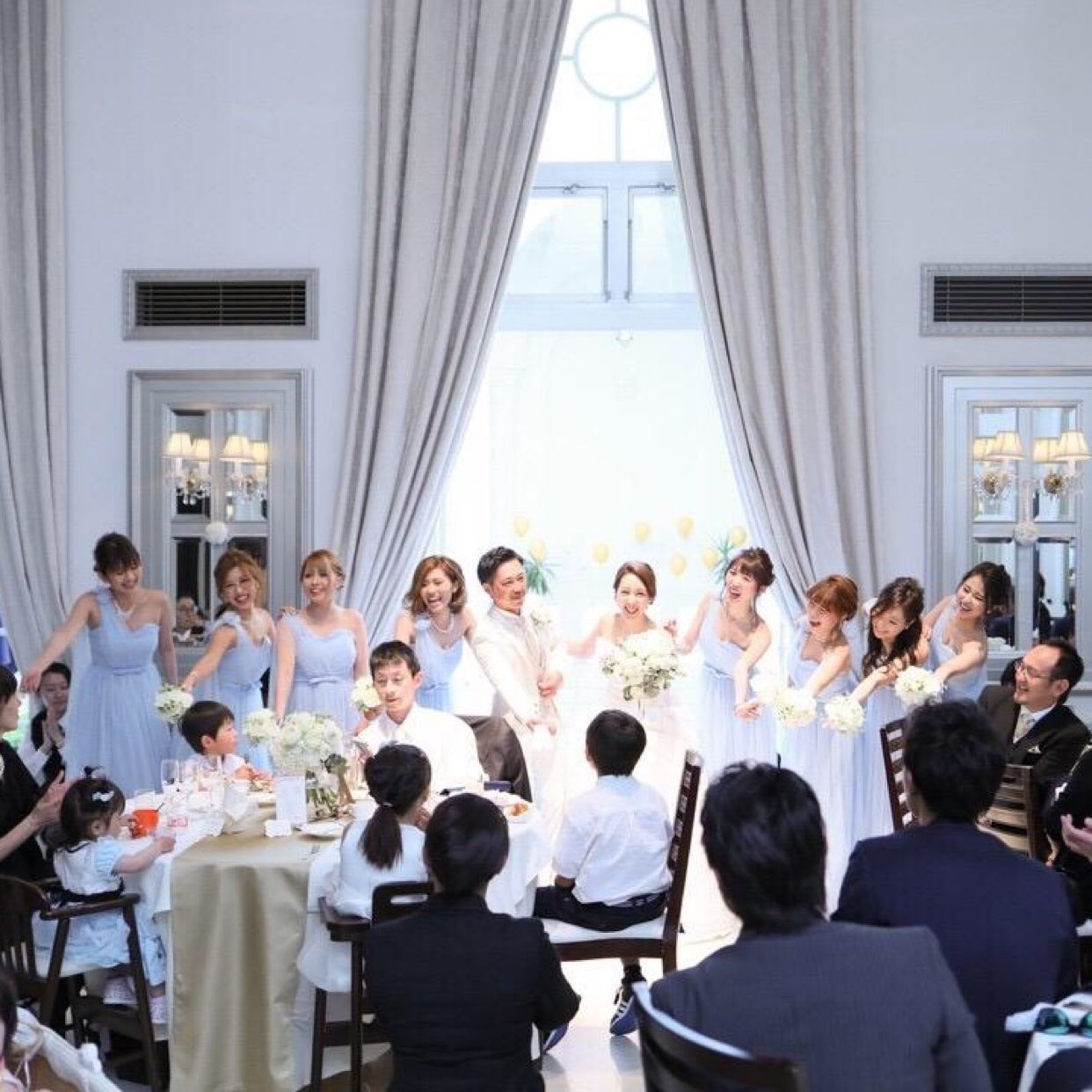 披露宴パーティのカバー写真