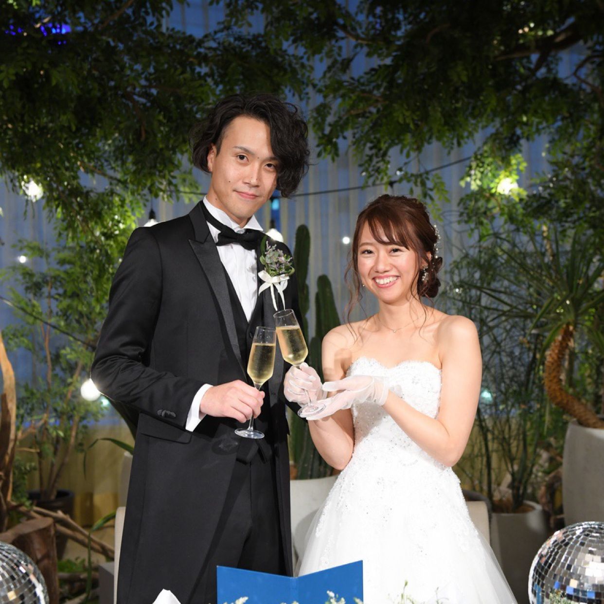 披露宴パーティのカバー写真