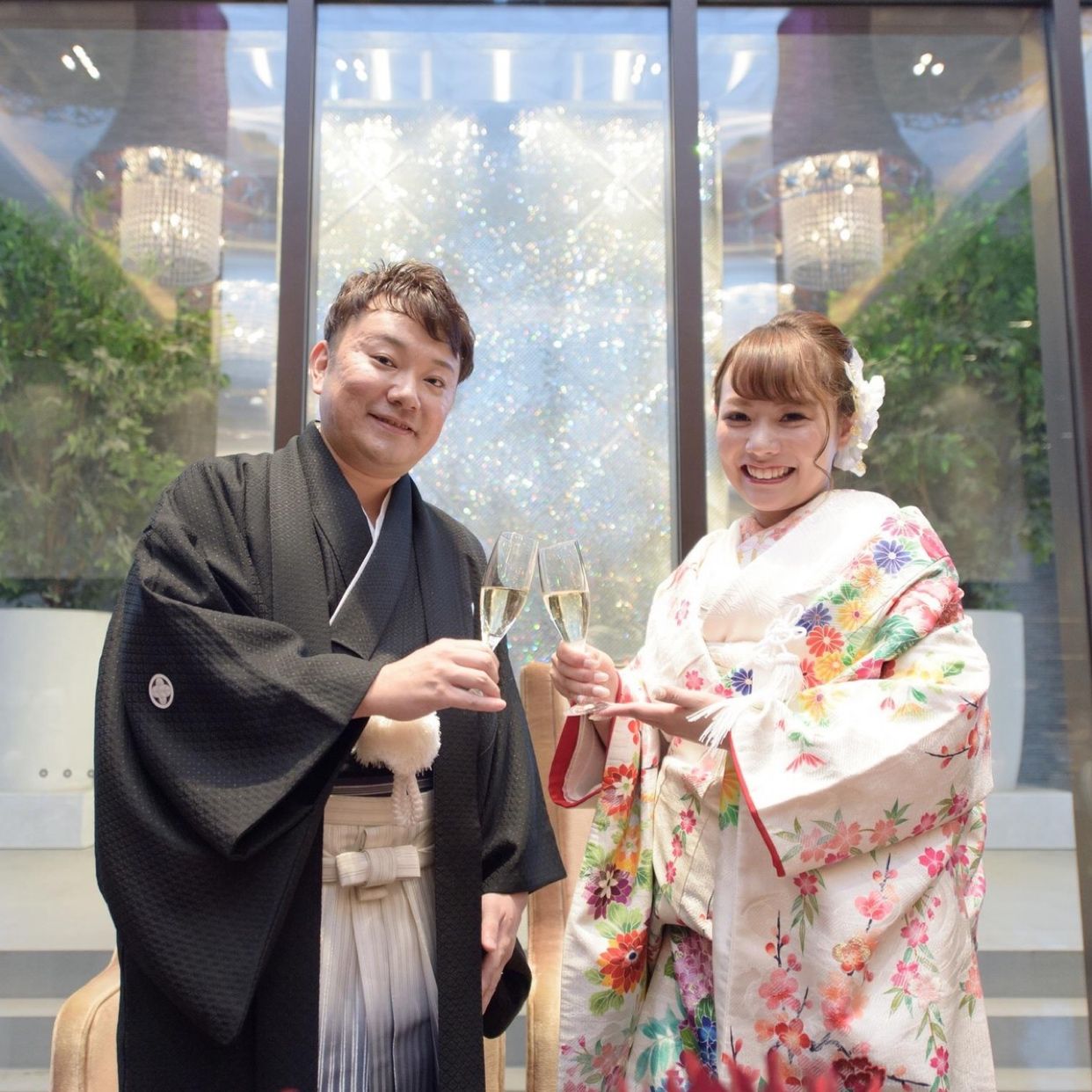 披露宴パーティのカバー写真