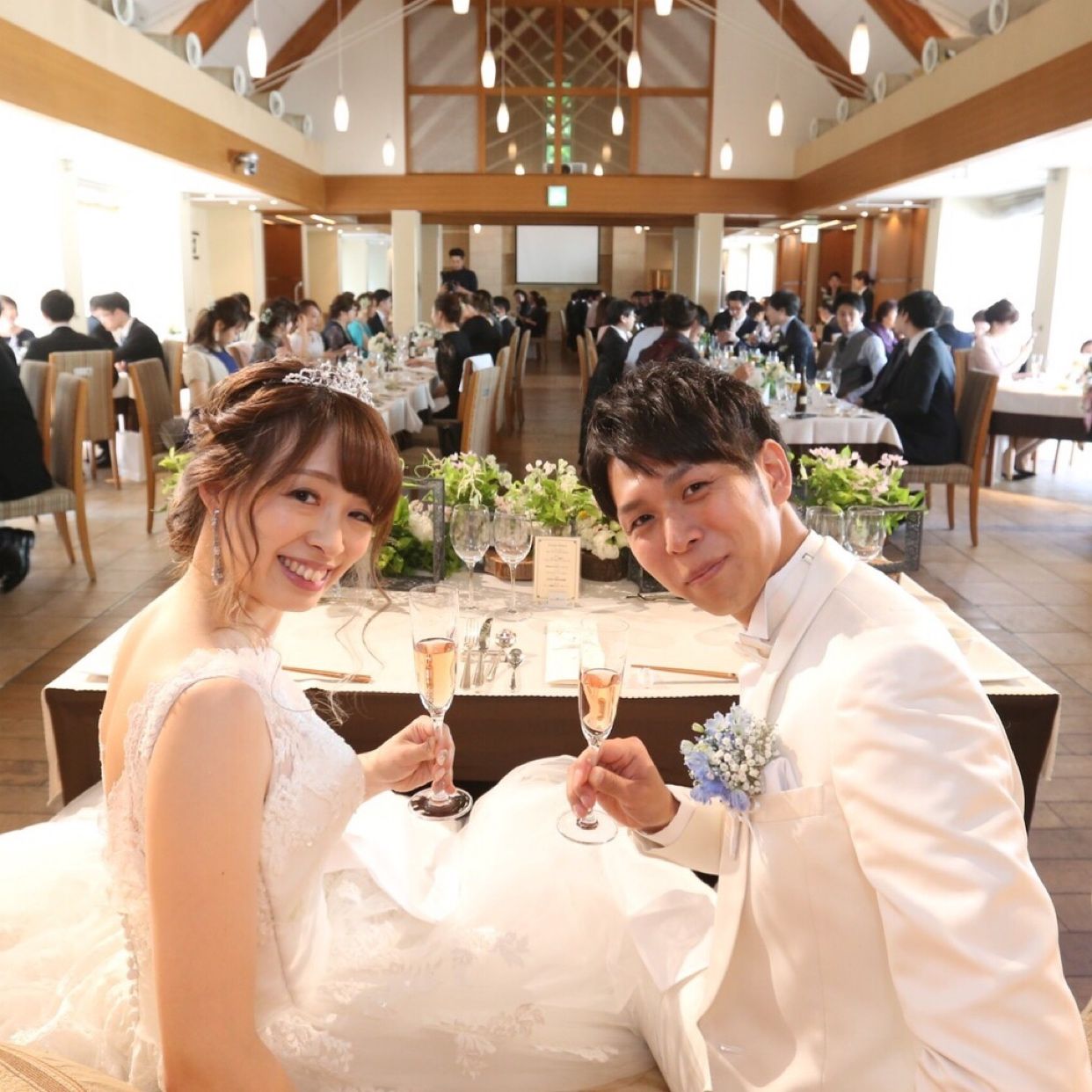 披露宴パーティのカバー写真