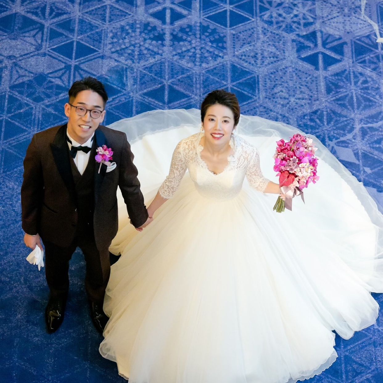 披露宴パーティのカバー写真